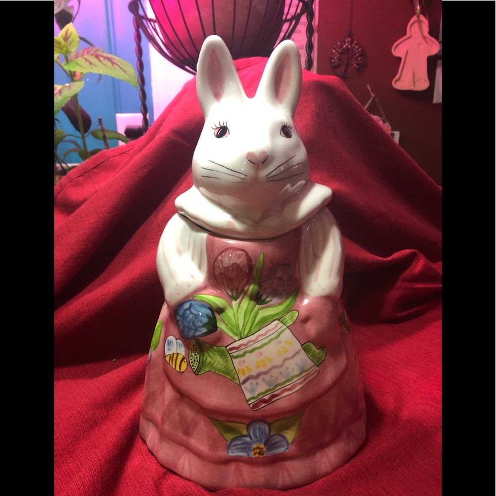 Cookie jar Easter rabbit bunny decor art display
